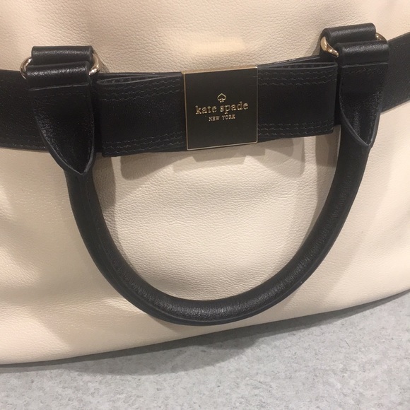 ❤️Kate Spade leather tote bag like new❣️ - Picture 2 of 2